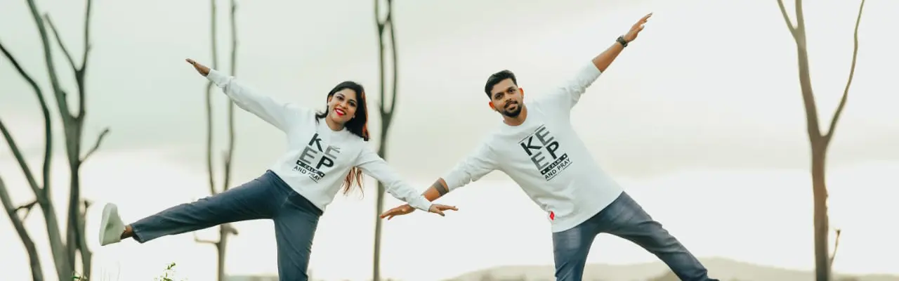 Beautiful outdoor pre-wedding photoshoot in Mysuru with a scenic backdrop
